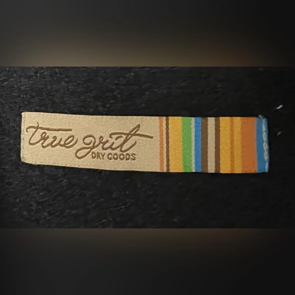 True Grit- Womens‎ Vest- Size: Small, Hooded